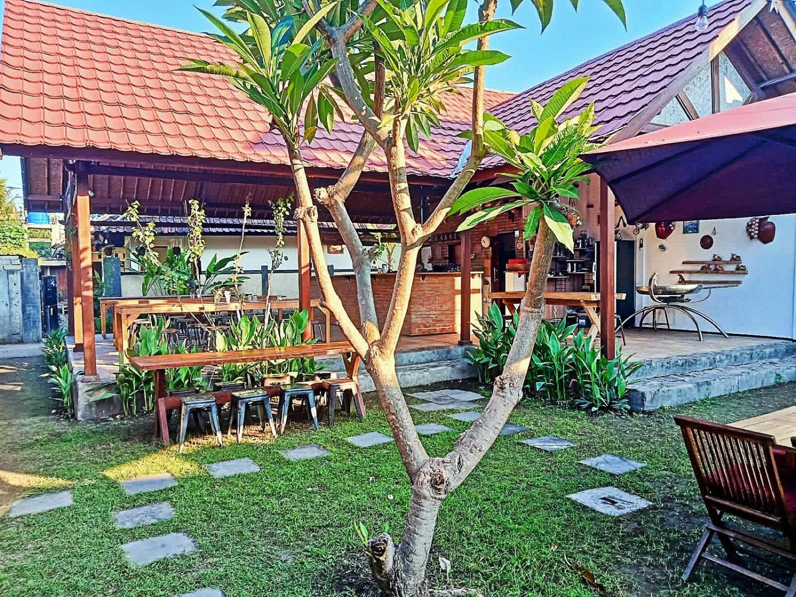 Classico Italiano Bed & Breakfast Gili Air Exterior foto
